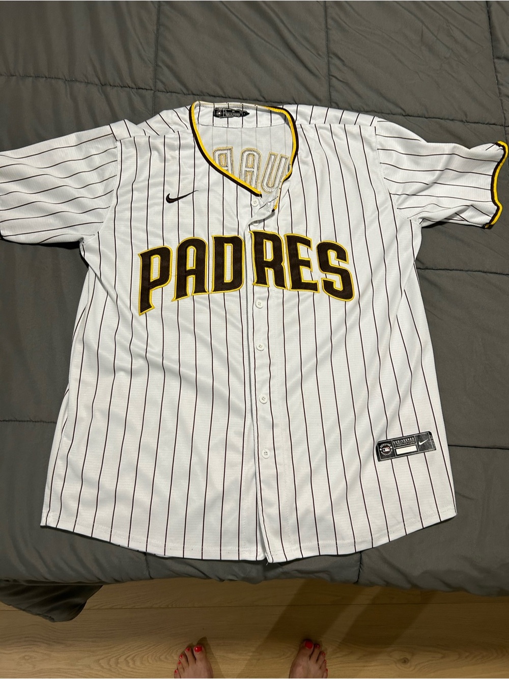 Nike San Diego Padres Robert Suarez #75 Jersey. Sz XL